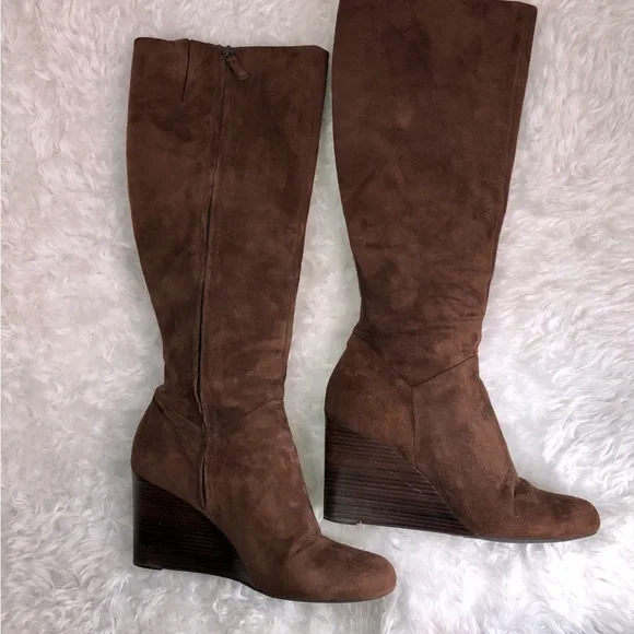 COLE HAAN NIKE WOMENS BROWN SUEDE WEDGE BOOT 9 - Picture 2 of 14